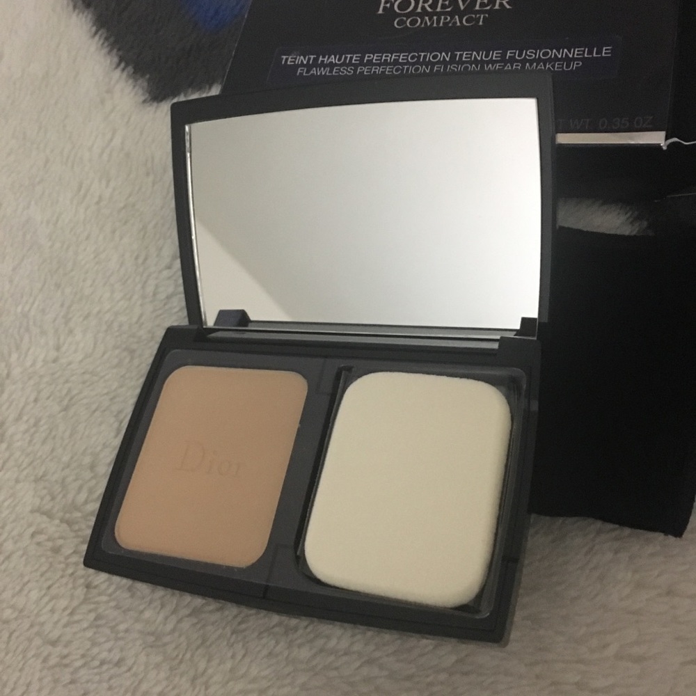 Dior Compact
